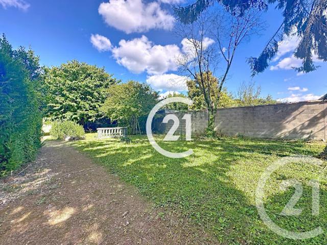 Vente Maison 5 pièces 145.5 m2 Saint Laurent de Cognac