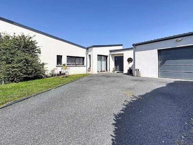 Vente Maison 5 pièces 156 m2 Notre Dame d'Oé