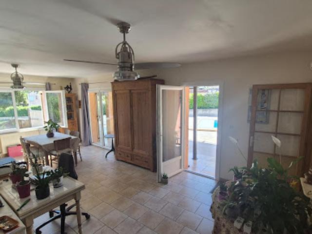 Vente Maison 5 pièces 146 m2 Châteauneuf le Rouge