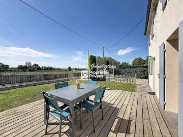 Vente Maison 5 pièces 146 m2 Fronsac