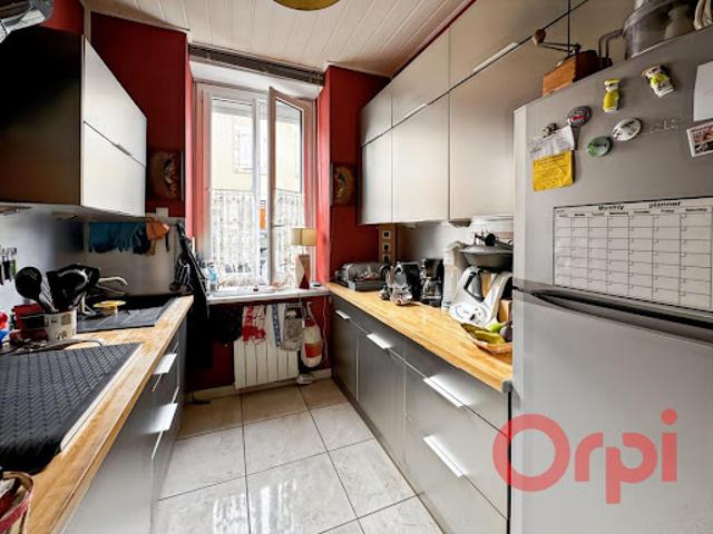 Vente Maison 6 pièces 146 m2 Saint Bonnet Tronçais