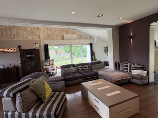 Vente Maison 5 pièces 146 m2 Sarbazan
