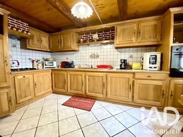 Vente Maison 5 pièces 147 m2 Dore l'Eglise