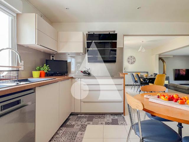 Vente Maison 5 pièces 147 m2 Saintes