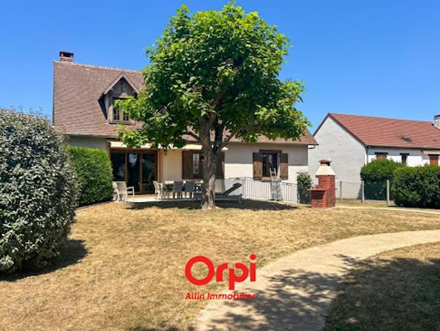 Vente Maison 5 pièces 147 m2 Saint Victor
