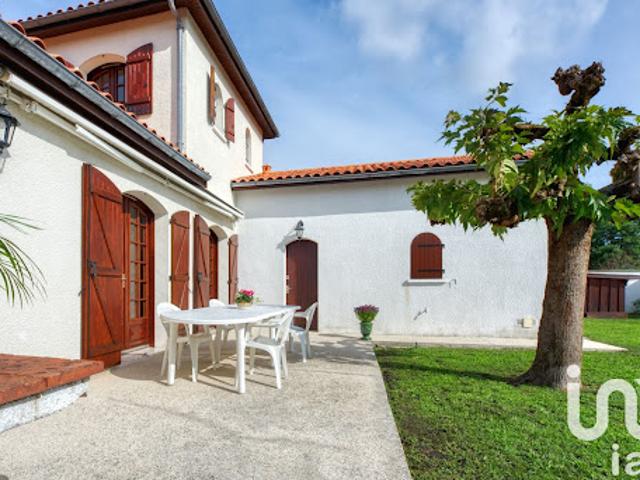 Vente Maison 5 pièces 148 m2 Merignac