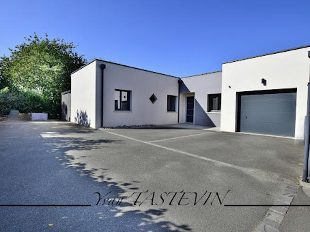 Vente Maison 5 pièces 148 m2 Neuville sur Sarthe