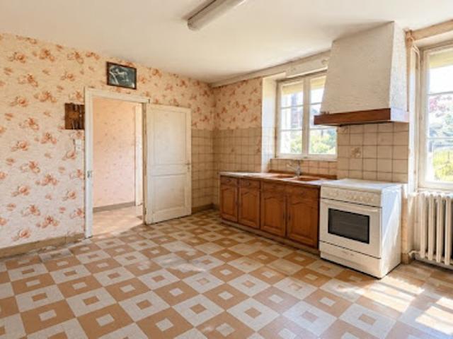 Vente Maison 5 pièces 148 m2 Nozieres