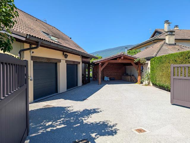 Vente Maison 5 pièces 148 m2 Saint Jean de Gonville