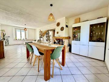 Vente Maison 5 pièces 148 m2 Viry