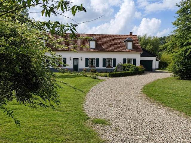 Vente Maison 5 pièces 149 m2 Saint Quentin en Tourmont