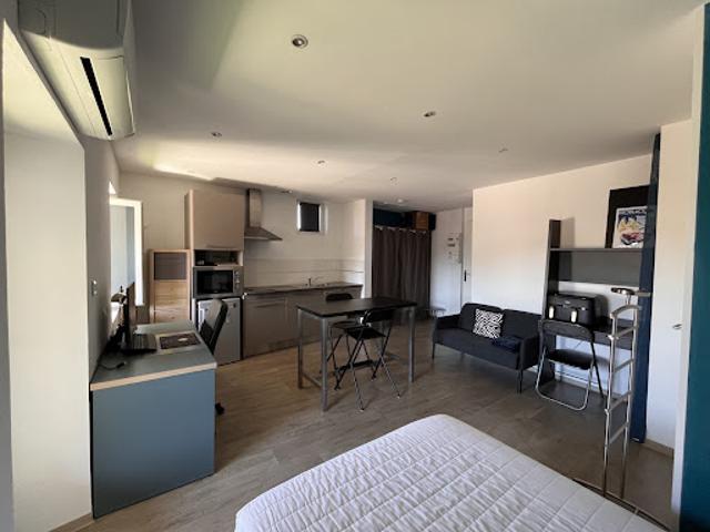 Vente Maison 5 pièces 140 m2 Nimes