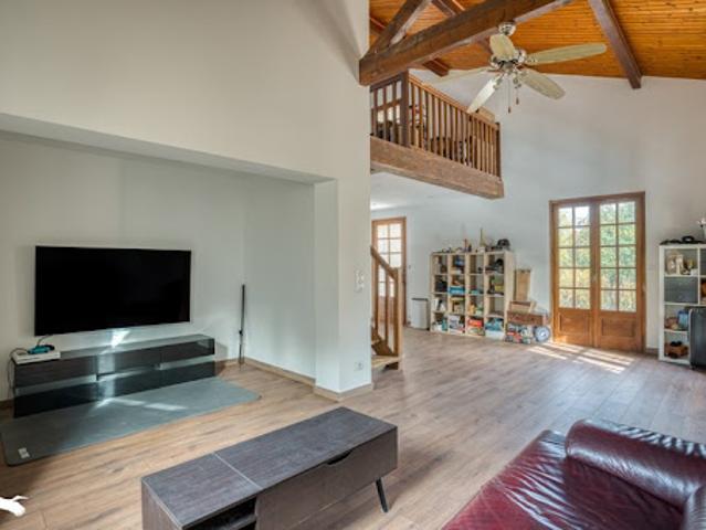 Vente Maison 5 pièces 140 m2 Caumont sur Garonne