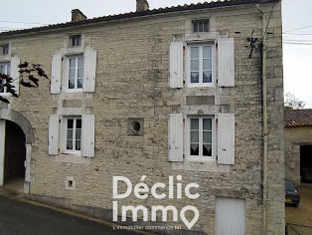 Vente Maison 5 pièces 140 m2 Coulonges