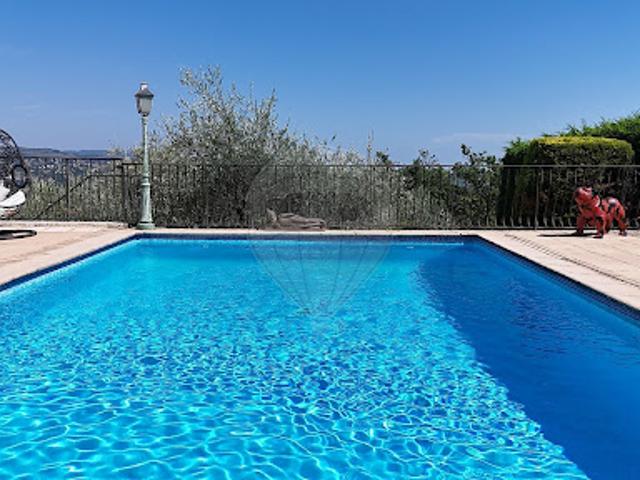 Vente Maison 5 pièces 140 m2 Gattières