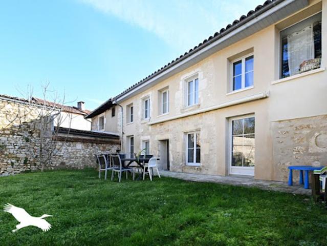 Vente Maison 5 pièces 140 m2 La Rochefoucauld