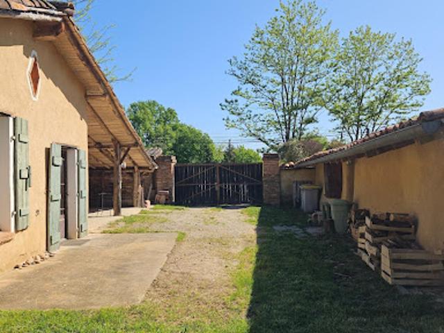 Vente Maison 5 pièces 140 m2 La Salvetat Belmontet