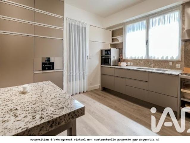 Vente Maison 5 pièces 140 m2 La Varenne Saint Hilaire