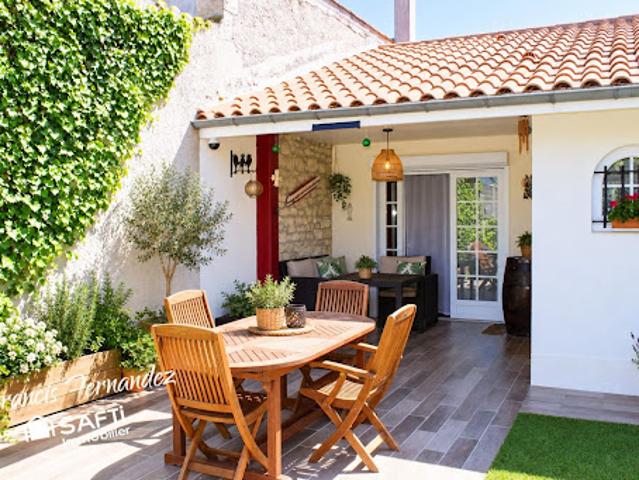 Vente Maison 5 pièces 140 m2 Lesparre Médoc