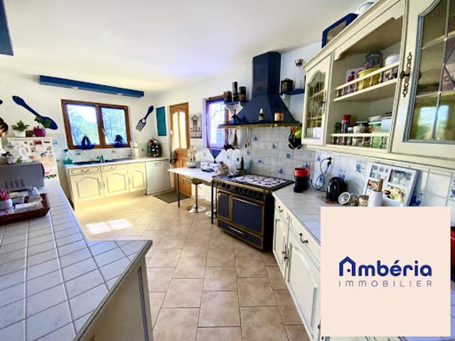 Vente Maison 5 pièces 140 m2 Saint Martin d'Abbat