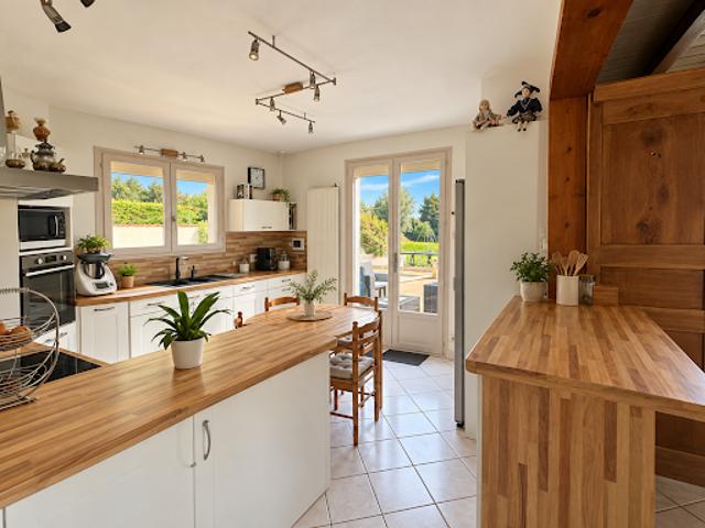 Vente Maison 5 pièces 140 m2 Saint verand