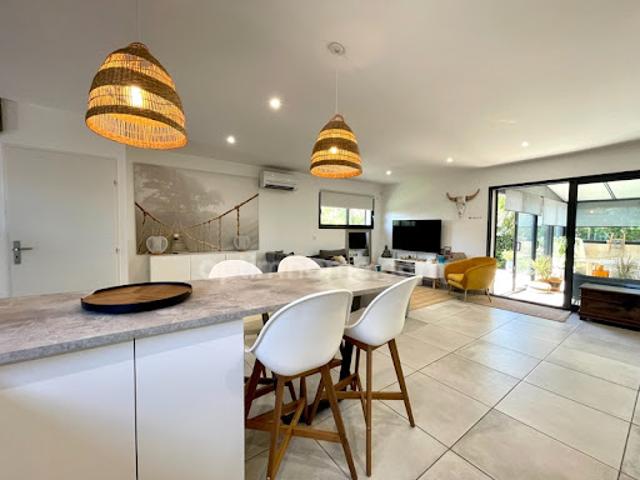 Vente Maison 5 pièces 140 m2 Vauvert