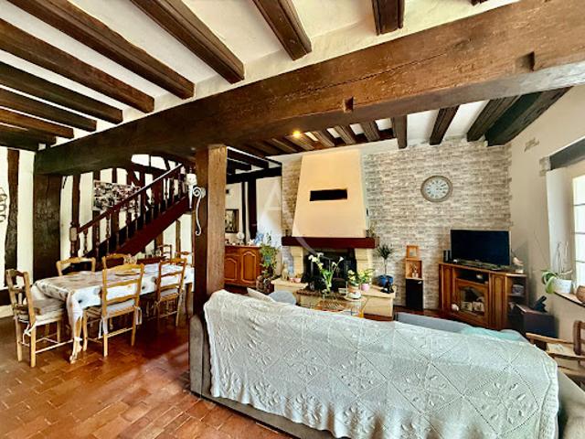 Vente Maison 5 pièces 140.99 m2 Saint Maixme Hauterive