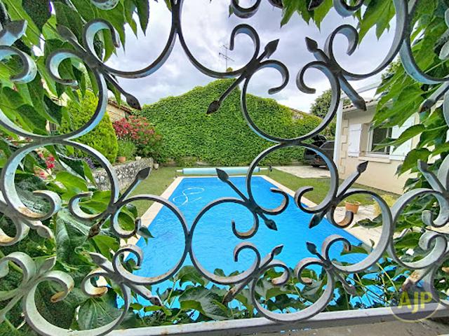 Vente Maison 5 pièces 141 m2 Blanquefort