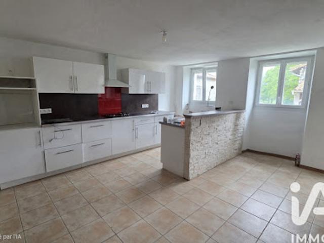 Vente Maison 5 pièces 141 m2 Etagnac