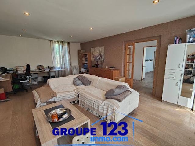 Vente Maison 5 pièces 141 m2 Esnon