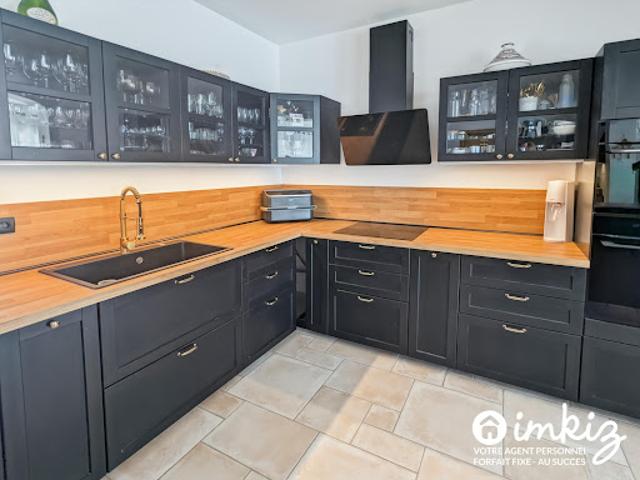 Vente Maison 5 pièces 141 m2 Saint Mamert du Gard