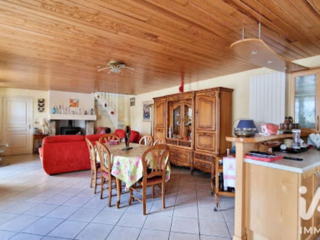 Vente Maison 5 pièces 141 m2 Saint Hernin