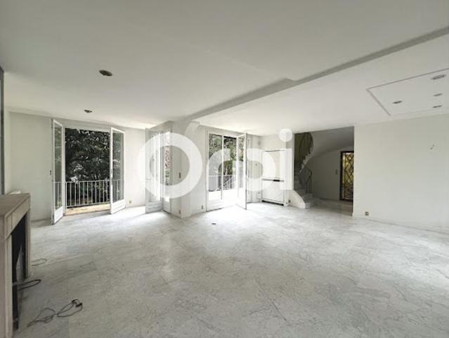 Vente Maison 5 pièces 141.04 m2 Sceaux