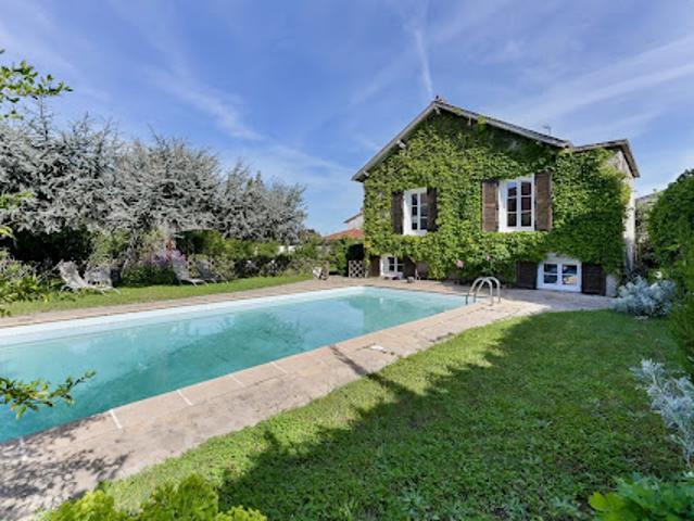 Vente Maison 5 pièces 141.04 m2 Lyon 5ème