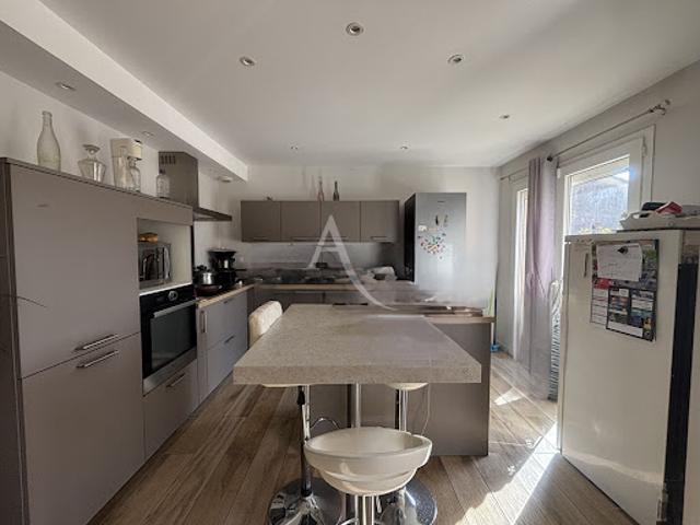 Vente Maison 5 pièces 141.21 m2 Roubia