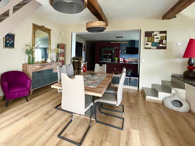 Vente Maison 5 pièces 142 m2 Cuts