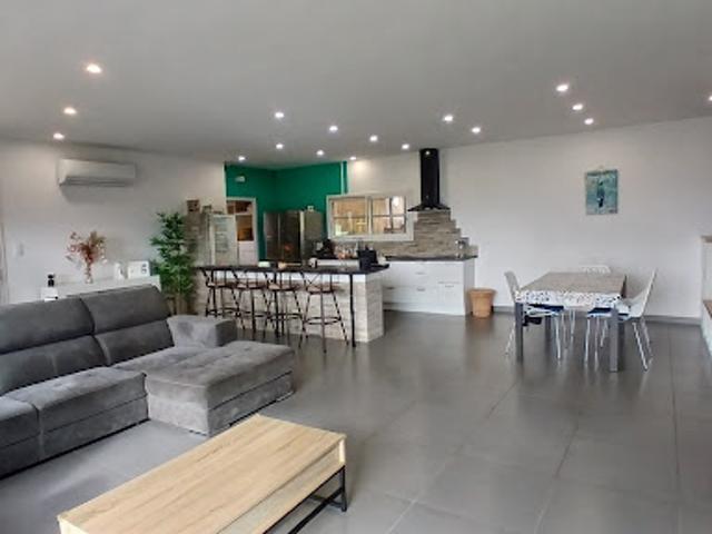 Vente Maison 5 pièces 142 m2 Cuzance