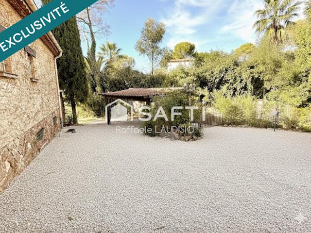 Vente Maison 5 pièces 142 m2 Saint raphael