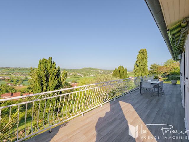 Vente Maison 5 pièces 142.8 m2 Puygouzon