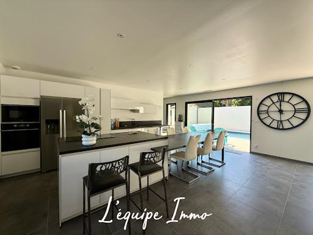 Vente Maison 5 pièces 143 m2 L'Isle Jourdain