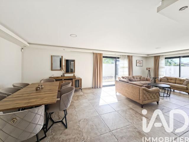 Vente Maison 5 pièces 143 m2 Pouilly lès Feurs