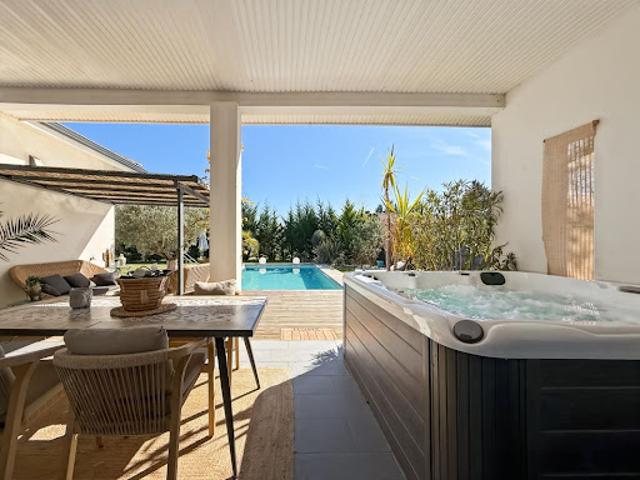 Vente Maison 5 pièces 143 m2 Saint Etienne de Tulmont