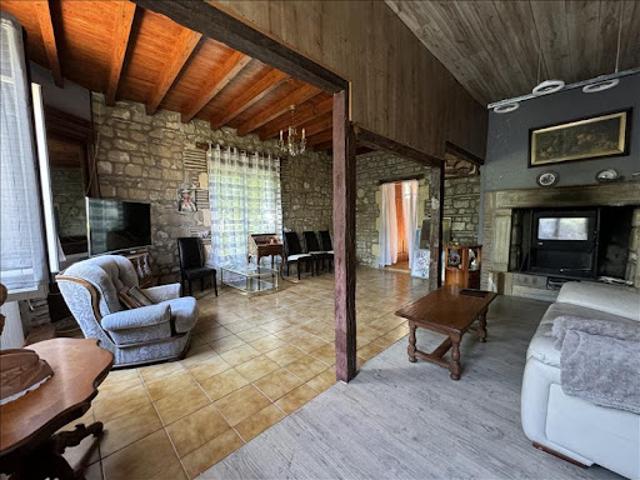 Vente Maison 5 pièces 155 m2 Hautesvignes