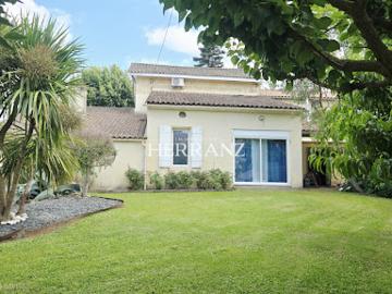 Vente Maison 5 pièces 155 m2 Sainte Terre