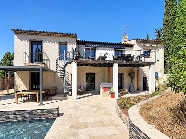 Vente Maison 5 pièces 155.14 m2 Frejus