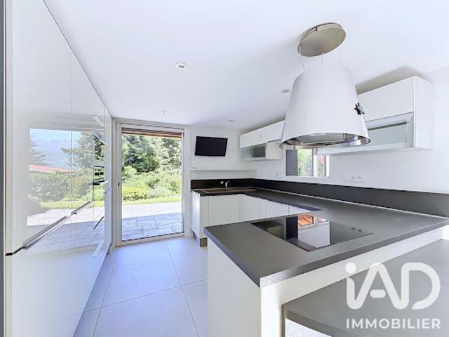 Vente Maison 5 pièces 156 m2 Saint Nazaire les Eymes