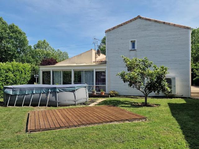 Vente Maison 5 pièces 156 m2 Saint Agnant