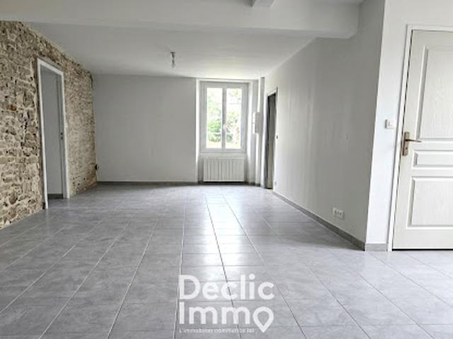 Vente Maison 5 pièces 157 m2 Hiersac