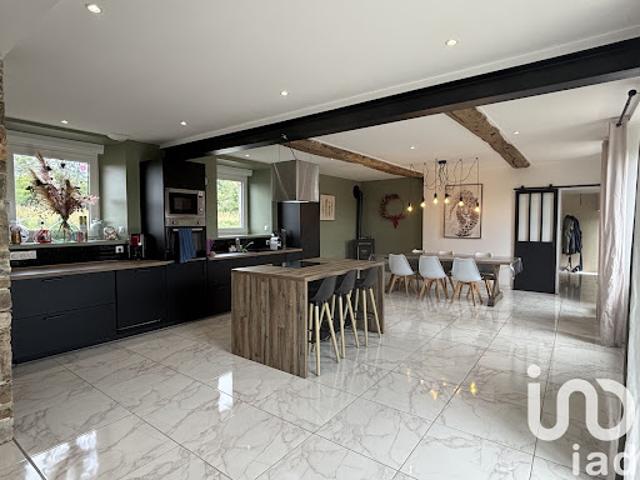 Vente Maison 5 pièces 158 m2 Beaucoudray
