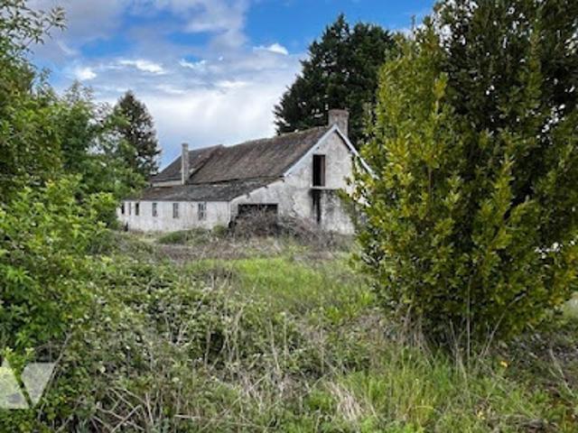 Vente Maison 5 pièces 158 m2 Cléré les Pins